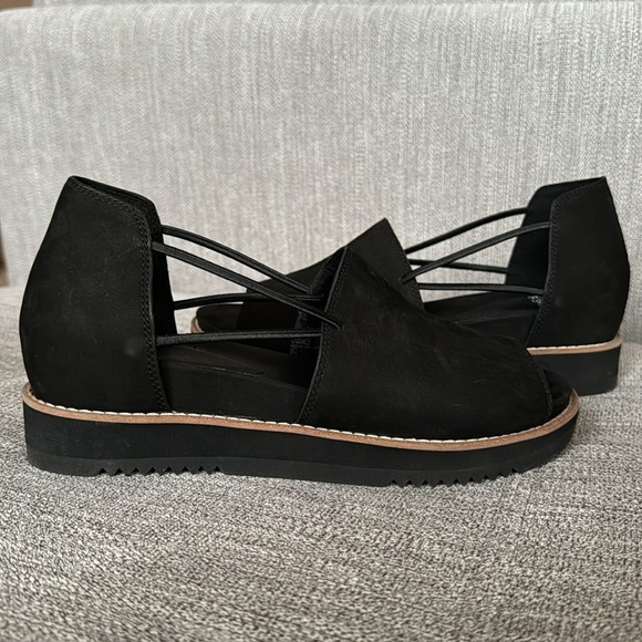 New Eileen Fisher "Ken" two-piece leather sandals - Picture 2 of 8